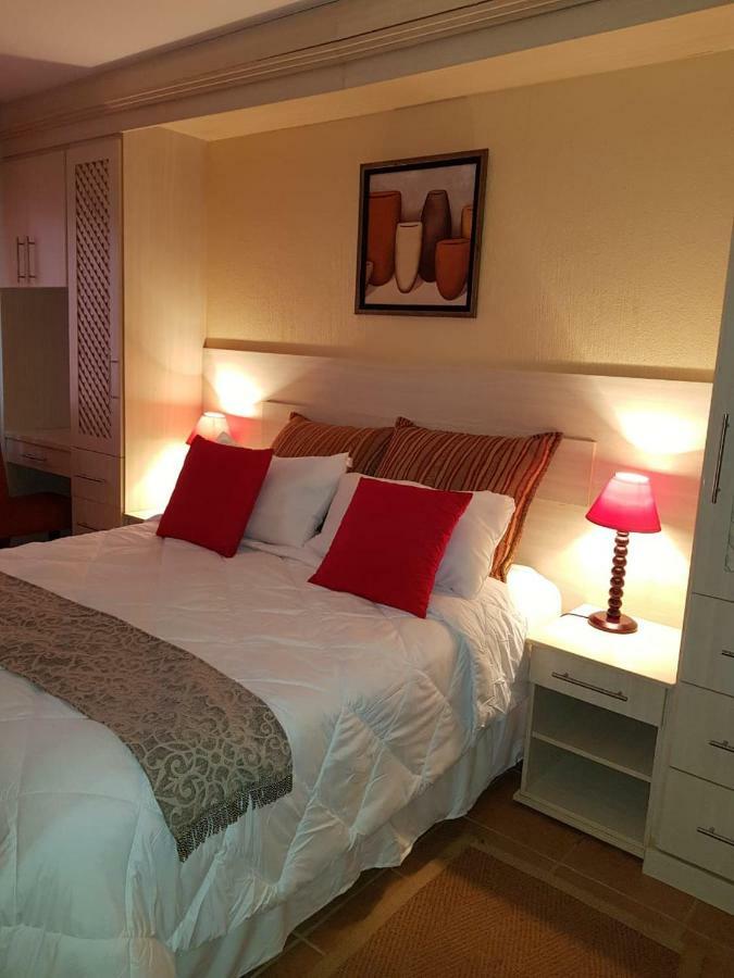 Ocean View Villas Unit G02 Port Edward Bagian luar foto