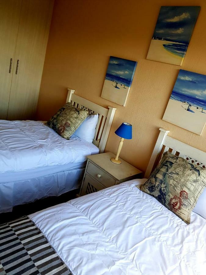 Ocean View Villas Unit G02 Port Edward Bagian luar foto