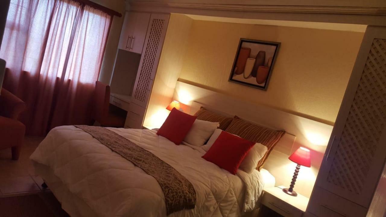 Ocean View Villas Unit G02 Port Edward Bagian luar foto